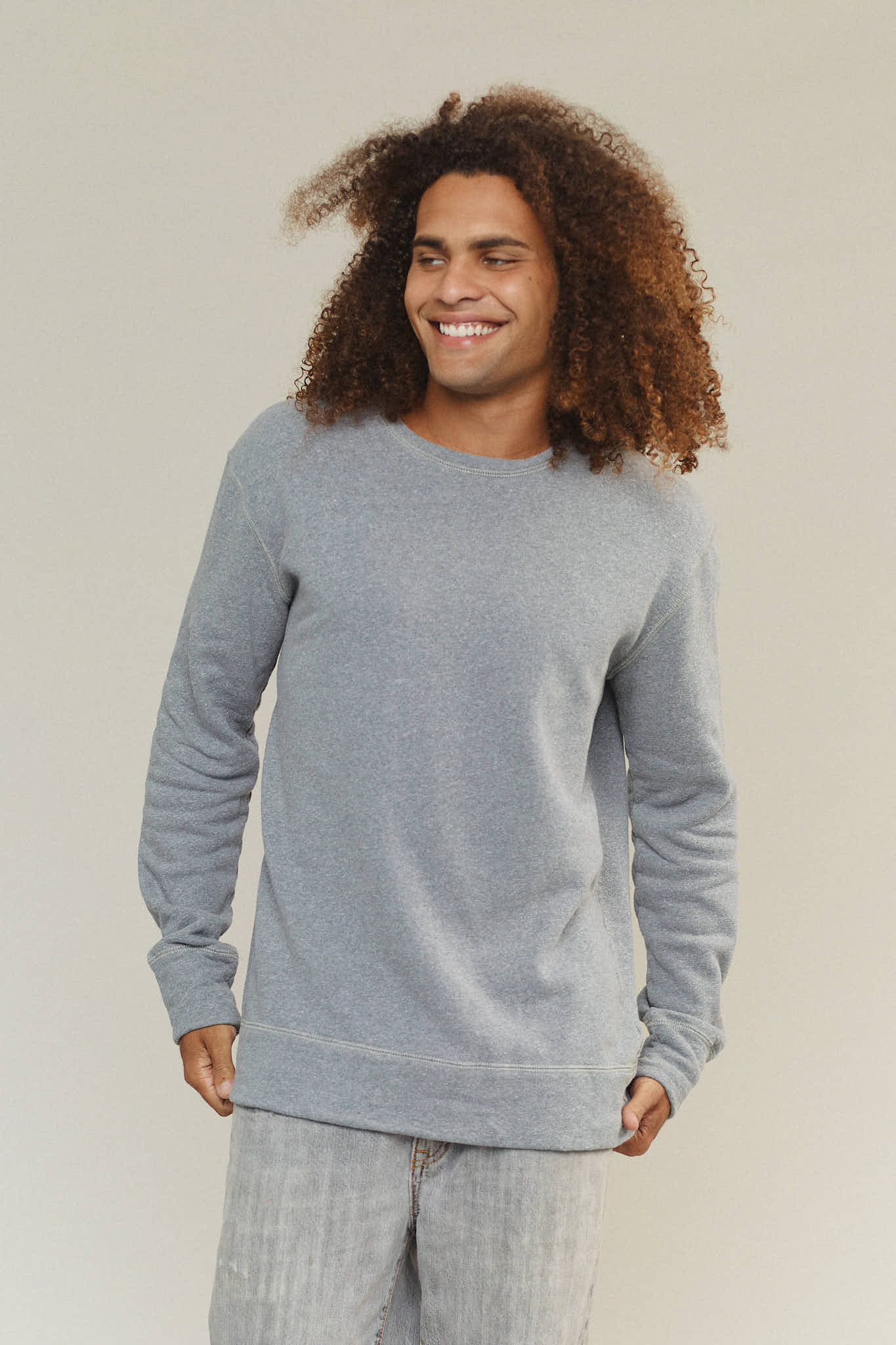 Tahoe Sweatshirt Heathered in Athletic Grey