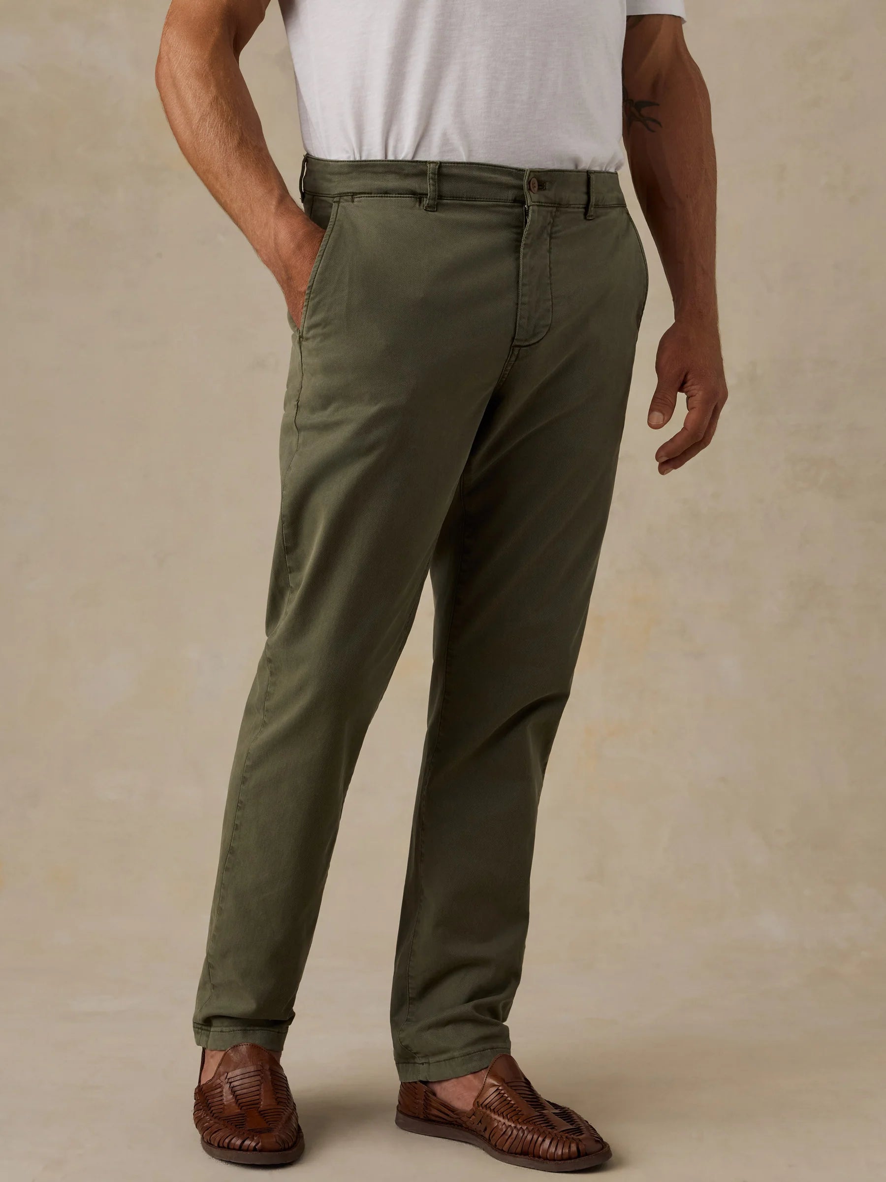 Coastline Chino Pant Elm Olive