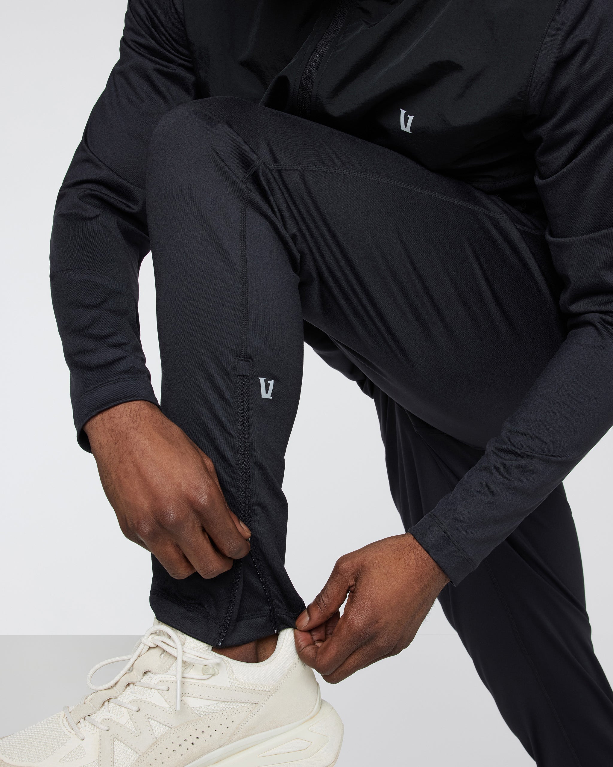 Sunday Element Track Jacket Black