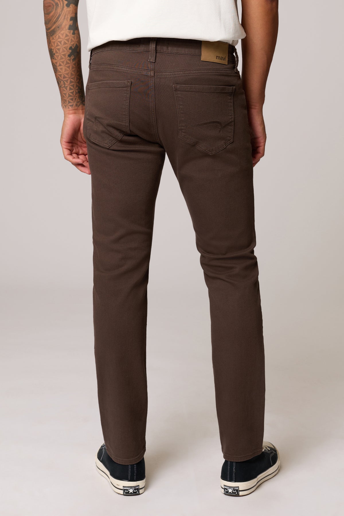 Zach Straight Leg Denim Brown