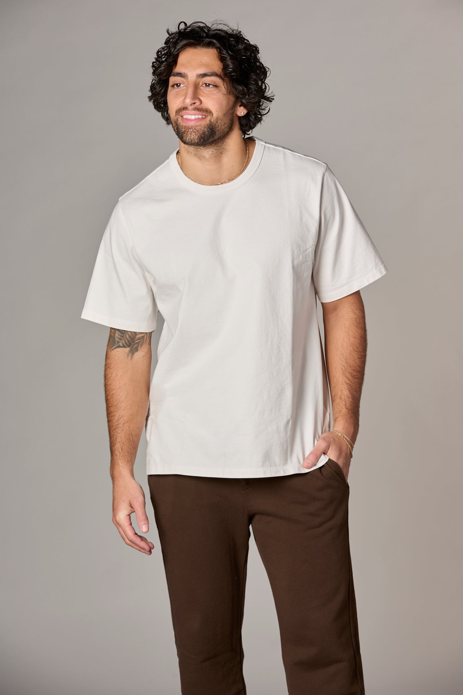 Leo Short Sleeve Crew T in Sock White