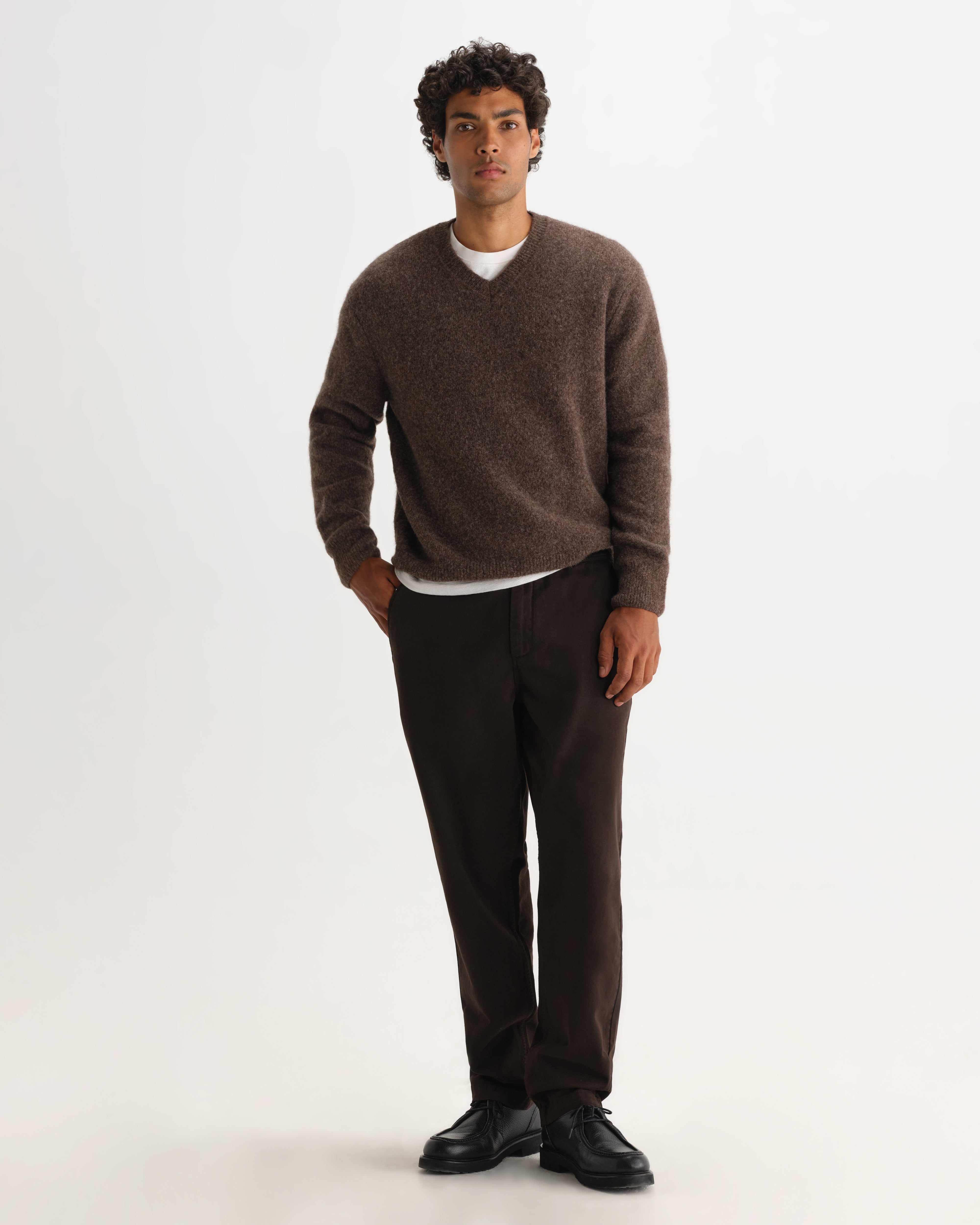Kemp V Neck in Fluffy Wool Blend Chocolate Brown