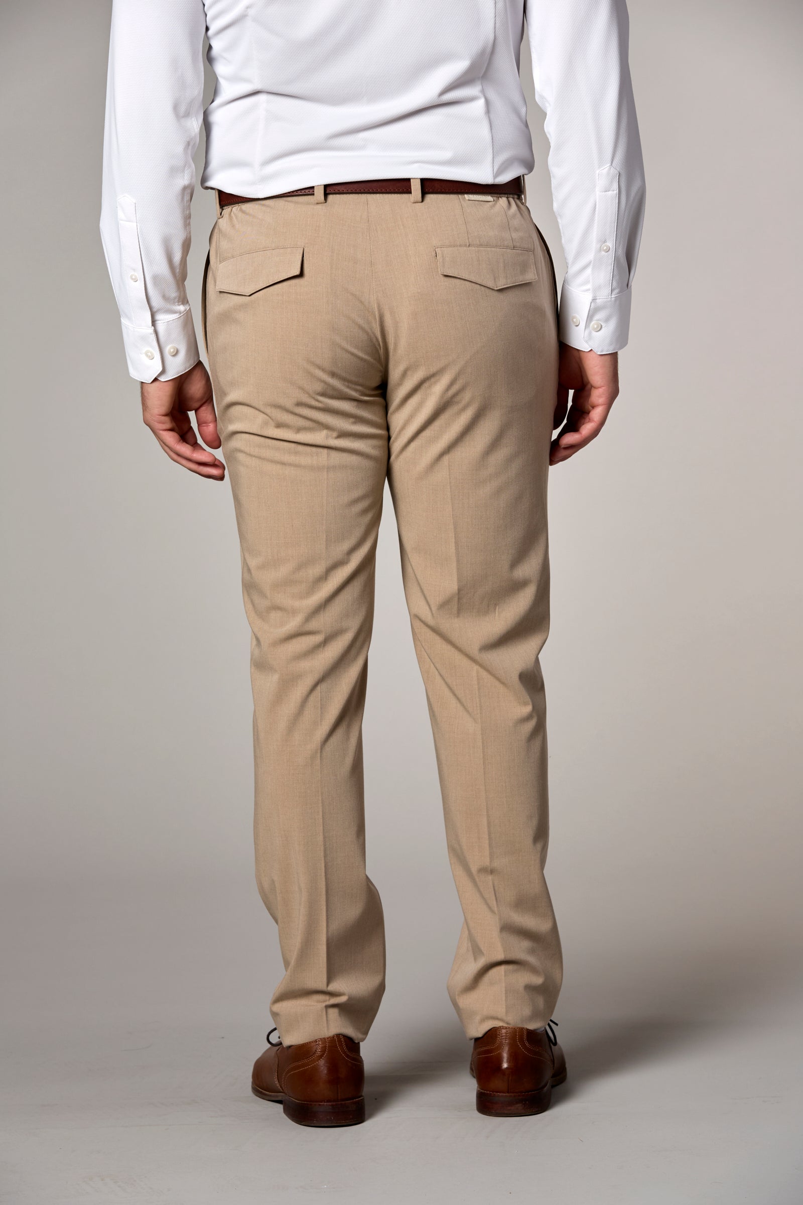 Stretch Lightweight Motion Trouser Beige